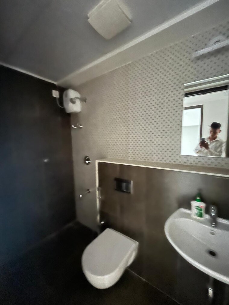 Bathroom, lodha-palava-city-lakeshore-greens 2.5 Bedroom 759 Sq.Ft. Apartment In Dombivli East Thane 9688801