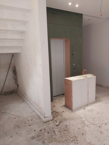 Furnished Amenities in 4 BHK Builder Floor at Dwarika Raj Garden City, Raj Nagar Extension – for Sale