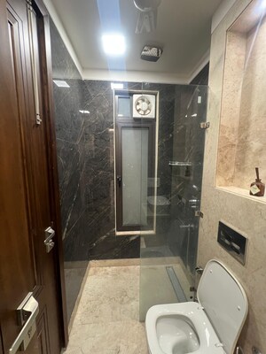 Bathroom in 3 BHK Builder Floor at Safdarjung Enclave – for Rent