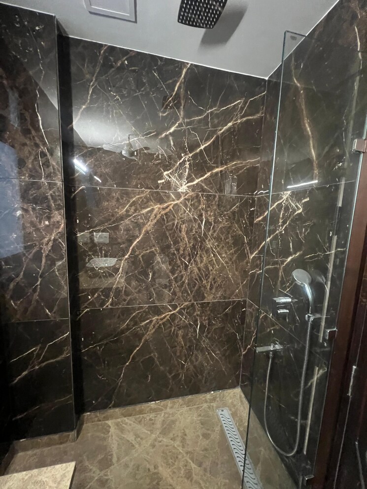 Bathroom, safdarjung enclave 3 Bedroom 1125 Sq.Ft. Builder Floor In Safdarjung Enclave Delhi 9688820