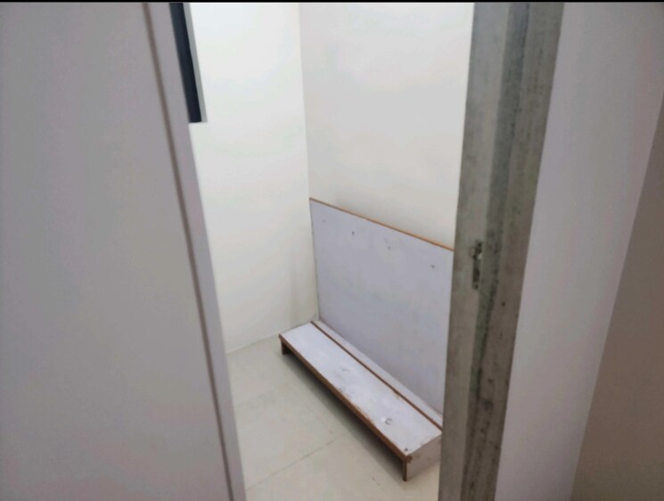 Room, spring-leaf-6-chs 3 Bedroom 1080 Sq.Ft. Apartment In Kandivali East Mumbai 9688818