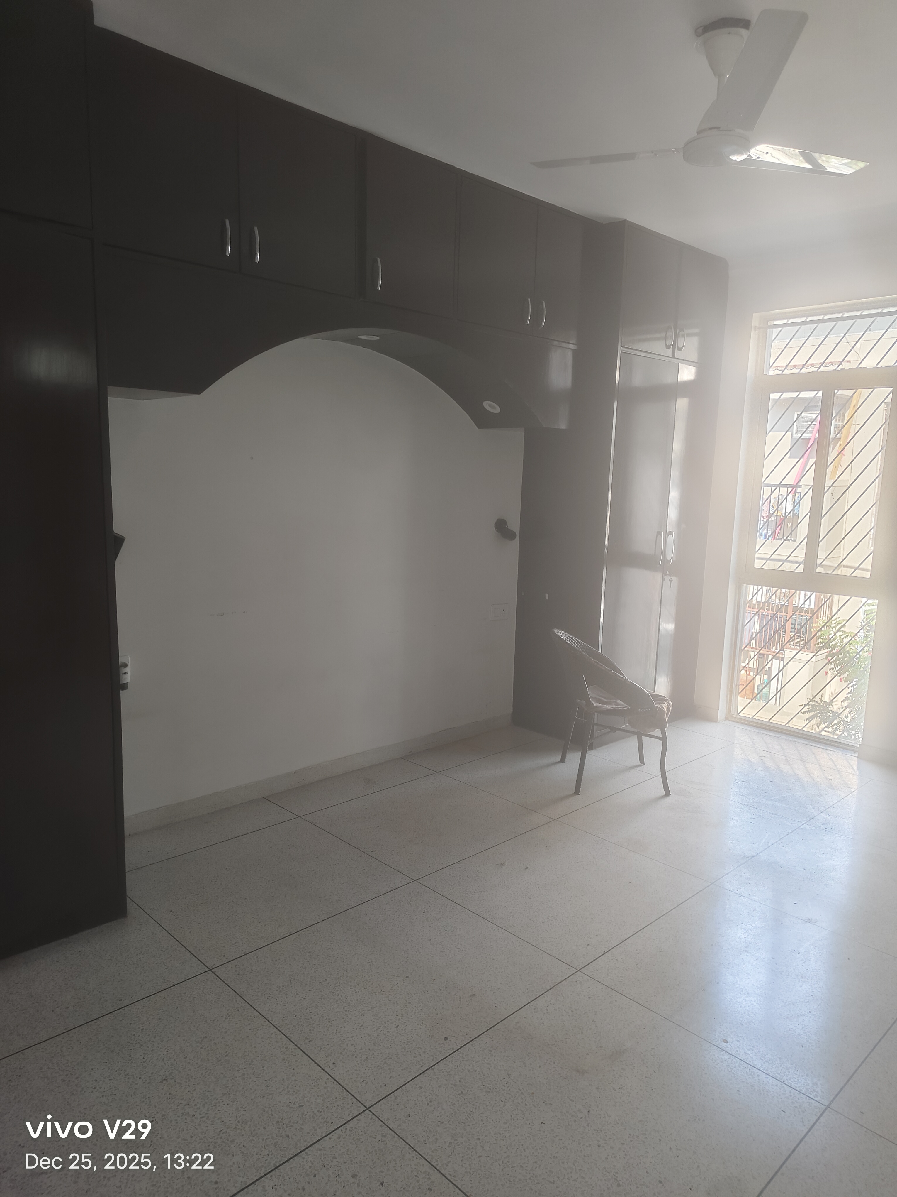 3 BHK + Extra Room 1500 Sq.Ft. Apartment in DLF Exclusive Floors