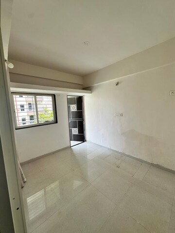 Room in 2 BHK Apartment at Wakad – for Rent