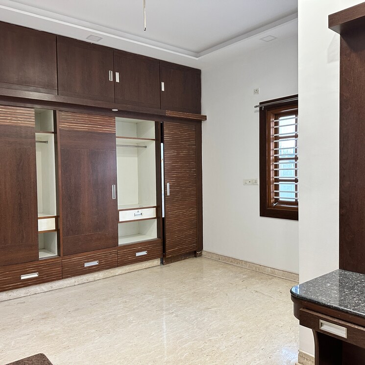  Parking, banashankari 3rd stage 3 Bedroom 3000 Sq.Ft. Builder Floor In Banashankari 3rd Stage Bangalore 9688845