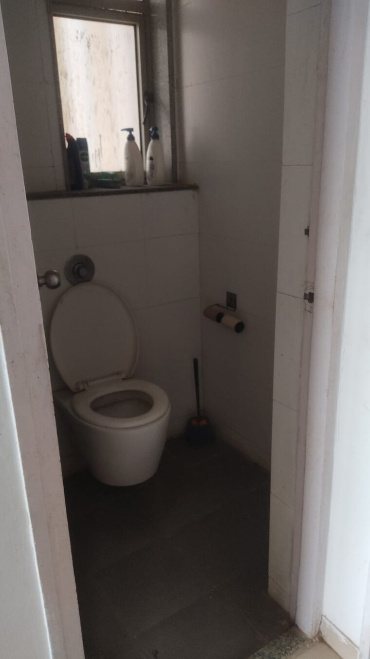 Bathroom, dombivli east 1 Bedroom 594 Sq.Ft. Apartment In Dombivli East Thane 9688844