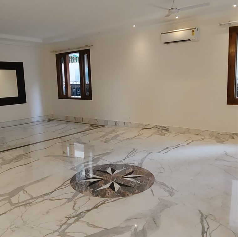 Room, lajpat nagar i 3 Bedroom 1800 Sq.Ft. Builder Floor In Lajpat Nagar I Delhi 9688866