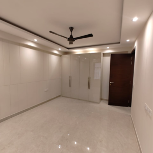 Room in 3 BHK Builder Floor at Lajpat Nagar I – for Rent