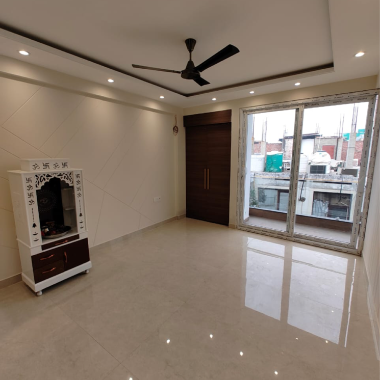 Room, lajpat nagar i 3 Bedroom 1800 Sq.Ft. Builder Floor In Lajpat Nagar I Delhi 9688866