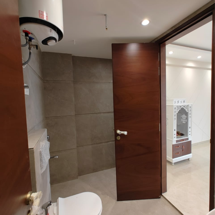 Bathroom, lajpat nagar i 3 Bedroom 1800 Sq.Ft. Builder Floor In Lajpat Nagar I Delhi 9688866