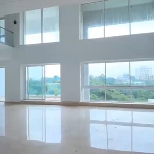 Room in 4 BHK Apartment at Lunkad Skylounge, Kalyani Nagar – for Sale