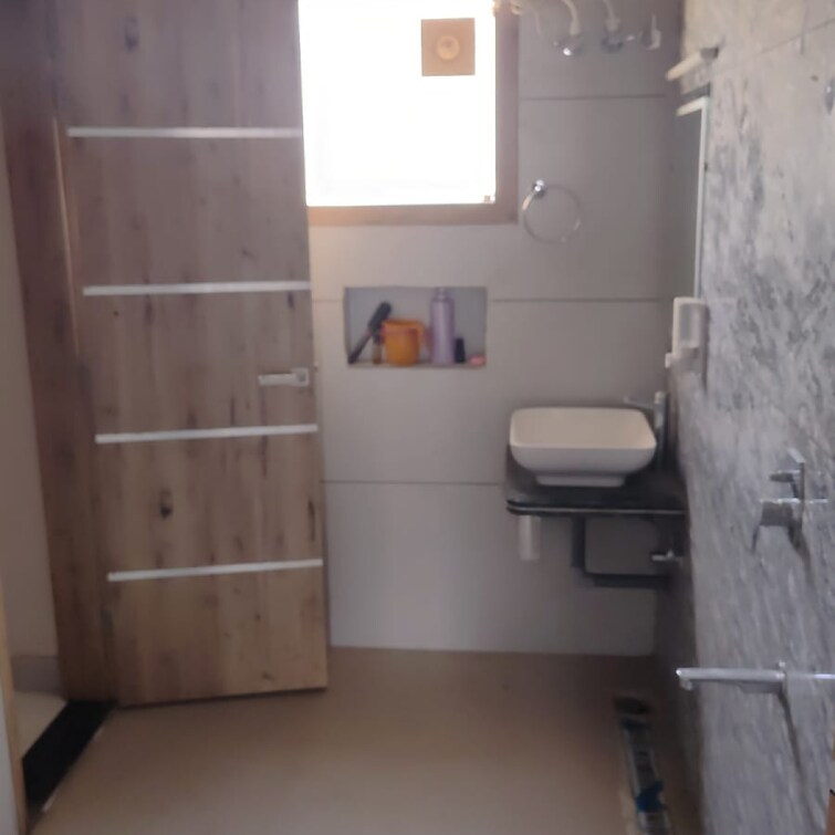Bathroom, chandigarh airport 3 Bedroom 1750 Sq.Ft. Apartment In Chandigarh Airport Chandigarh 9688895