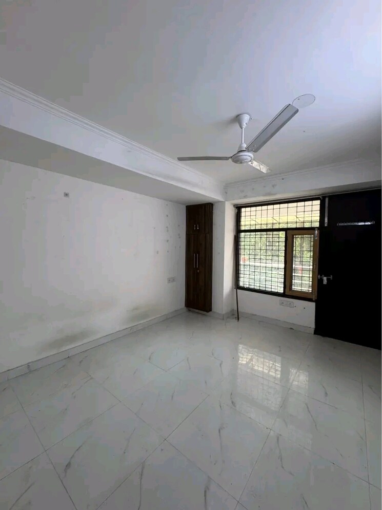 Room, chattarpur 2 Bedroom 950 Sq.Ft. Builder Floor In Chattarpur Delhi 9688900