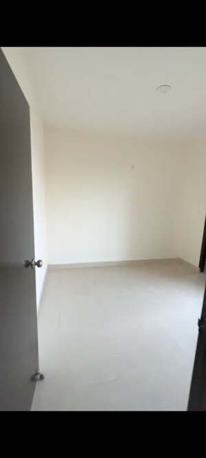Room in 2 BHK Apartment at Signature The Serenas, Sohna Sector 36 – for Sale