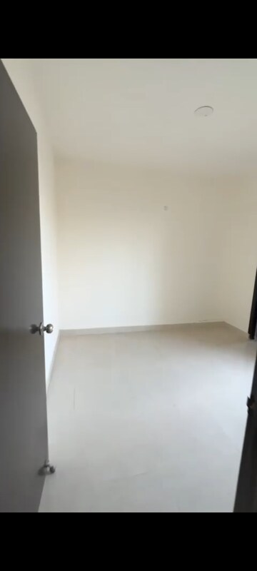 Room in 2 BHK Apartment at Signature The Serenas, Sohna Sector 36 – for Sale
