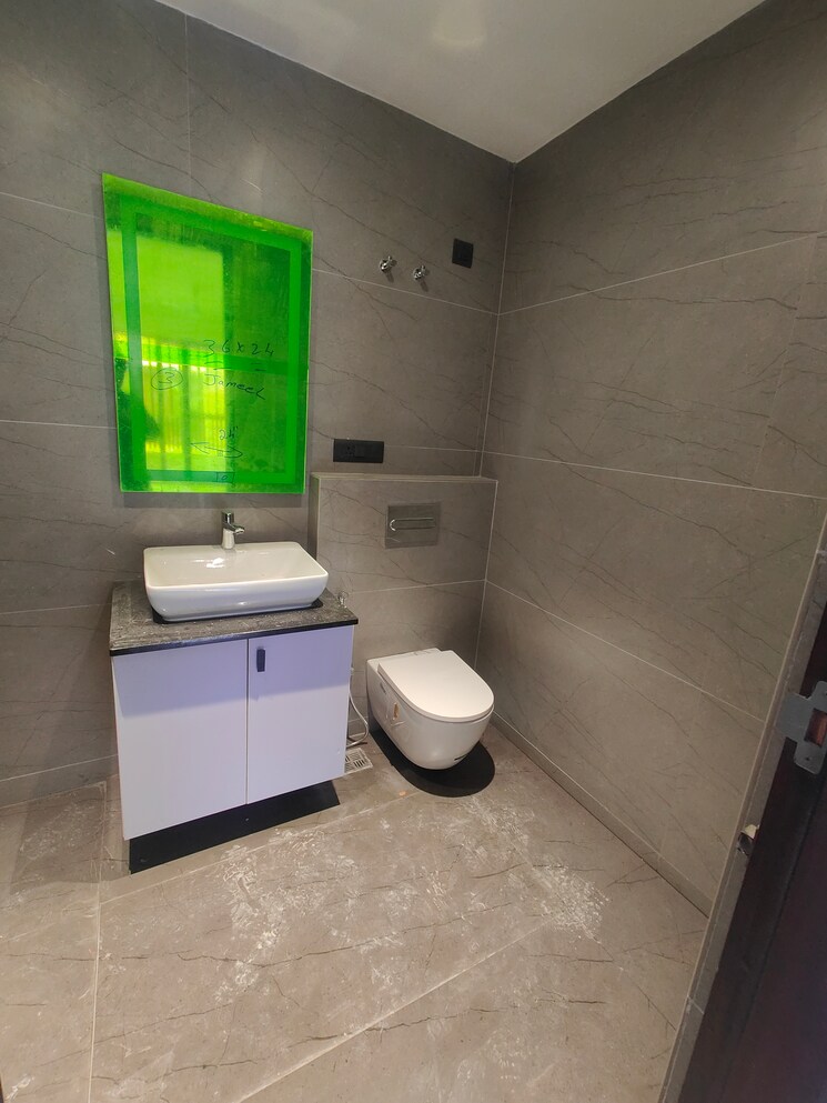 Bathroom, cunningham-apartments 3 Bedroom 2300 Sq.Ft. Apartment In Vasanth Nagar Bangalore 9688901