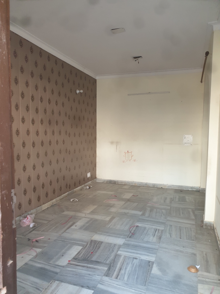 2 BHK + Pooja Room Independent House For Rent in Sector 16