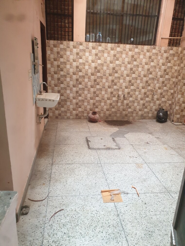 Bedroom, sector 16 2 Bedroom 1250 Sq.Ft. Independent House In Sector 16 Faridabad 9688965