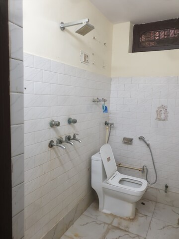 Bathroom in 2 BHK Independent House at Sector 16 – for Rent
