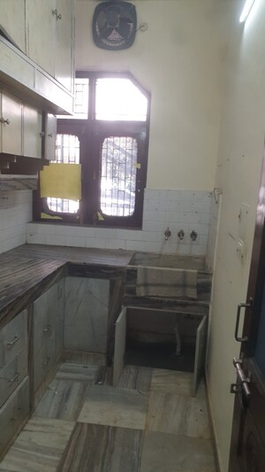 Kitchen in 2 BHK Independent House at Sector 16 – for Rent