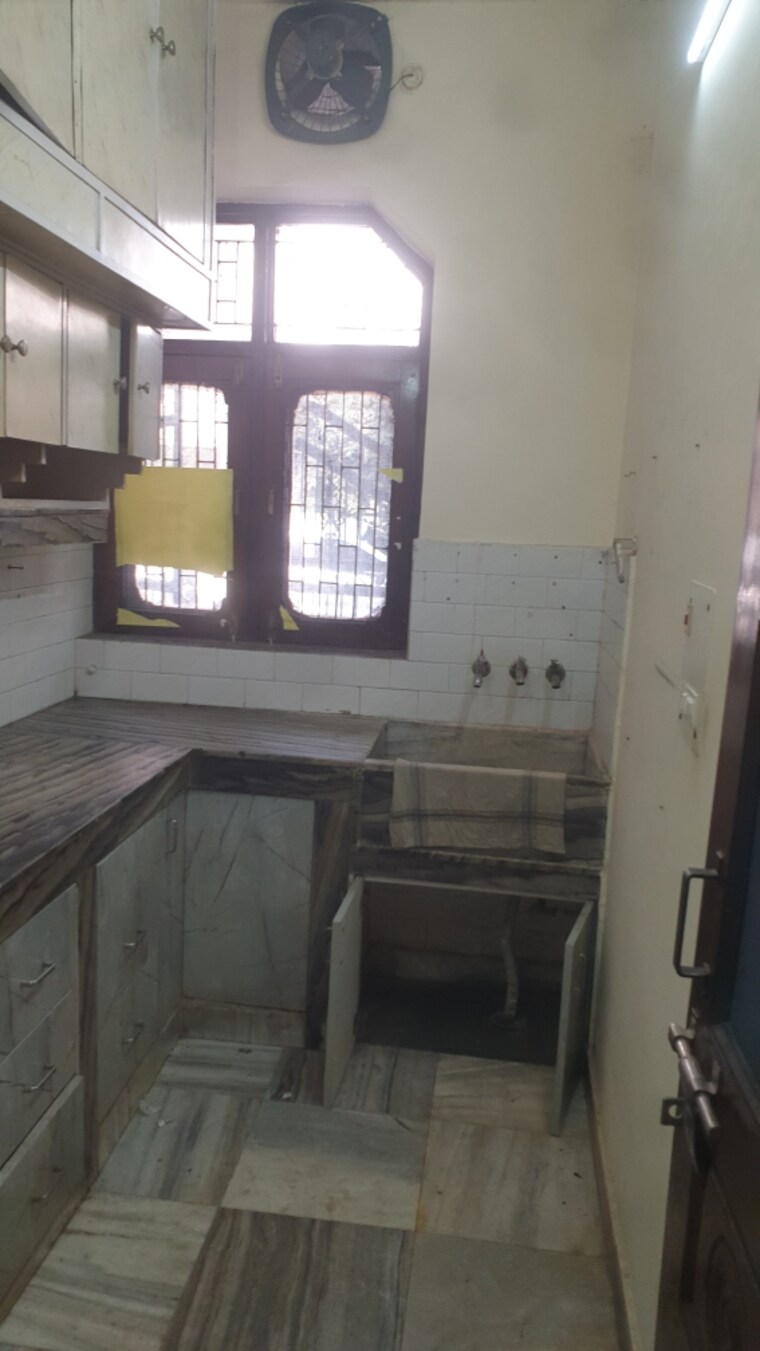 Kitchen, sector 16 2 Bedroom 1250 Sq.Ft. Independent House In Sector 16 Faridabad 9688965