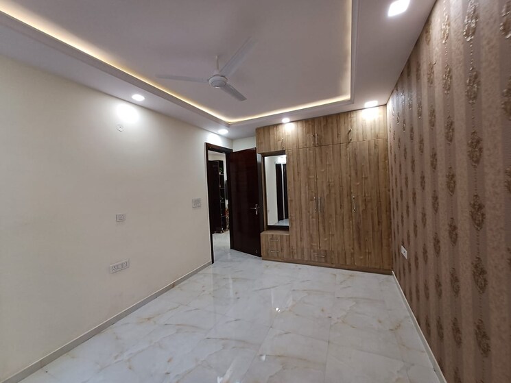 Room, bptp-district-faridabad 3 Bedroom 1350 Sq.Ft. Builder Floor In Sector 81 Faridabad 9688931