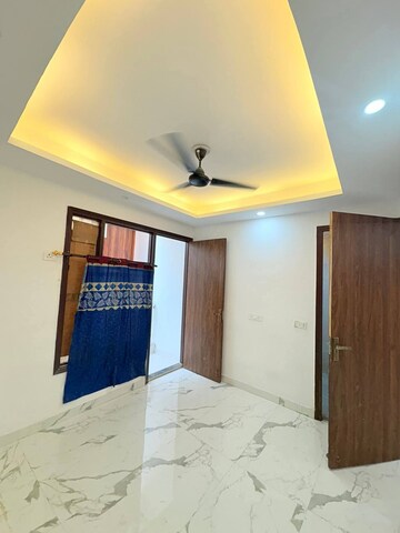 Bedroom in 1 BHK Builder Floor at Saket – for Rent