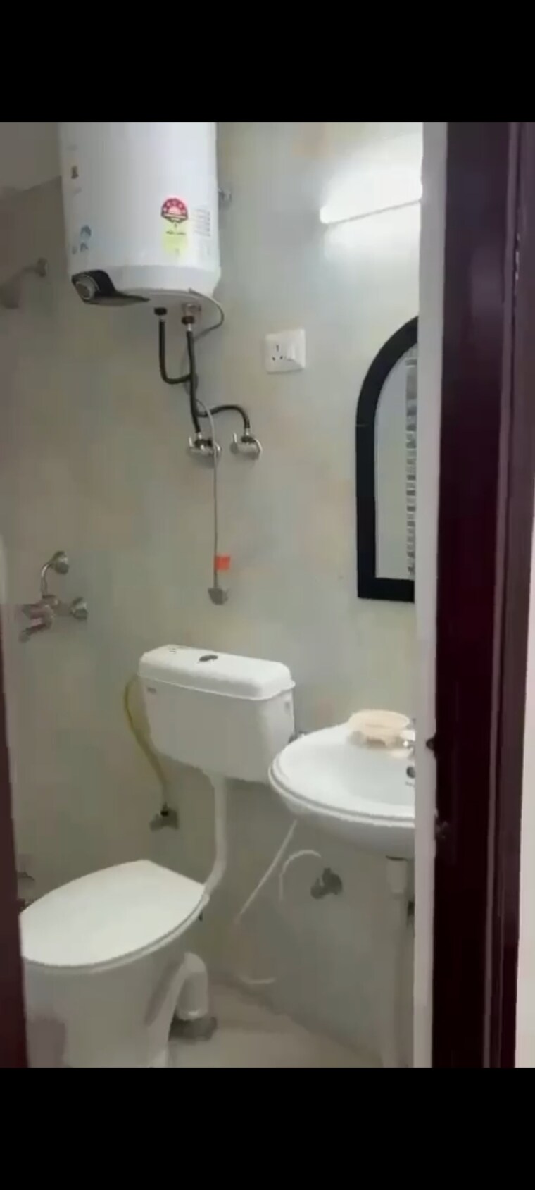 Bathroom, signature-the-serenas 2 Bedroom 532 Sq.Ft. Apartment In Sohna Sector 36 Gurgaon 9688969