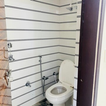 Bathroom in 2 BHK Builder Floor at Dwarka Mor – for Rent