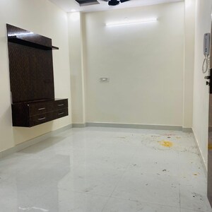Room in 2 BHK Builder Floor at Dwarka Mor – for Rent