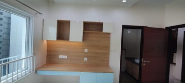 Room in 2 BHK Apartment at Shriram Luxor, Hennur Road – for Rent