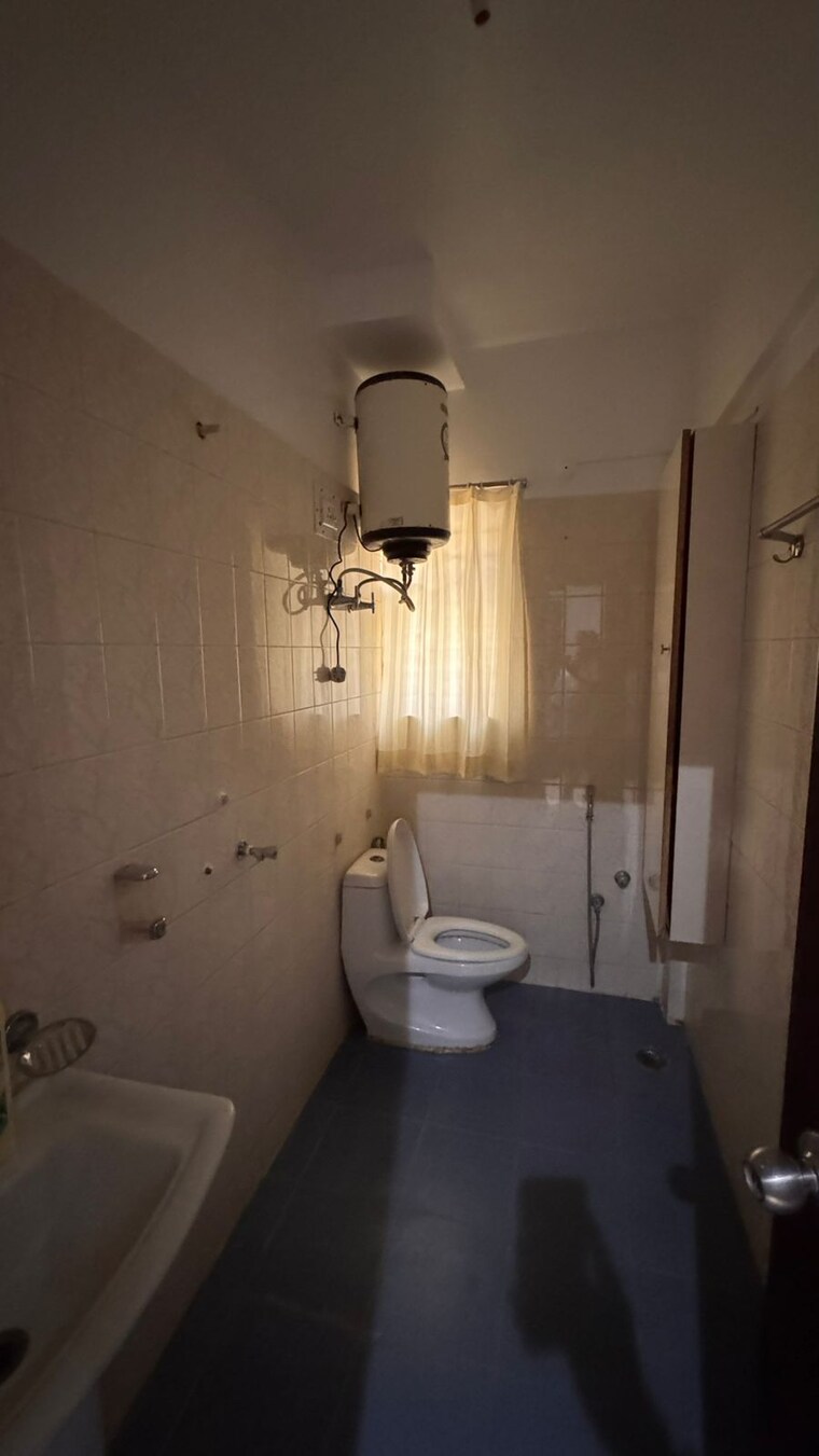 Bathroom, goyal-orchid-piccadilly 3 Bedroom 1572 Sq.Ft. Apartment In Thanisandra Main Road Bangalore 9689021