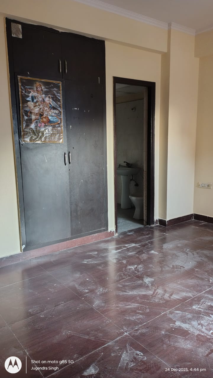 3.5 BHK + Study Room Apartment For Sale in Aims Golf City