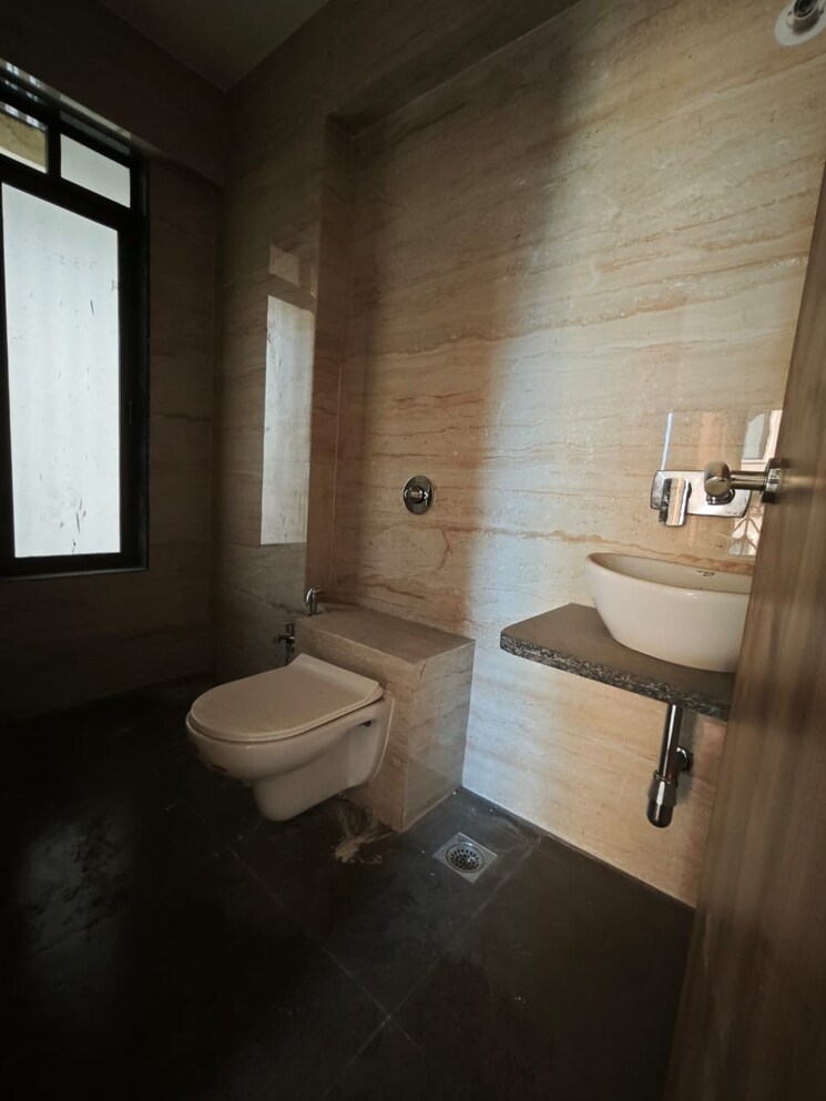 Bathroom, majestic-amarjyoti-chs 2 Bedroom 758 Sq.Ft. Apartment In Chembur Mumbai 9689039