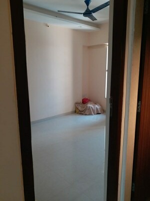 Room in 3 BHK Apartment at Lashkaria Green Woods, Andheri West – for Sale