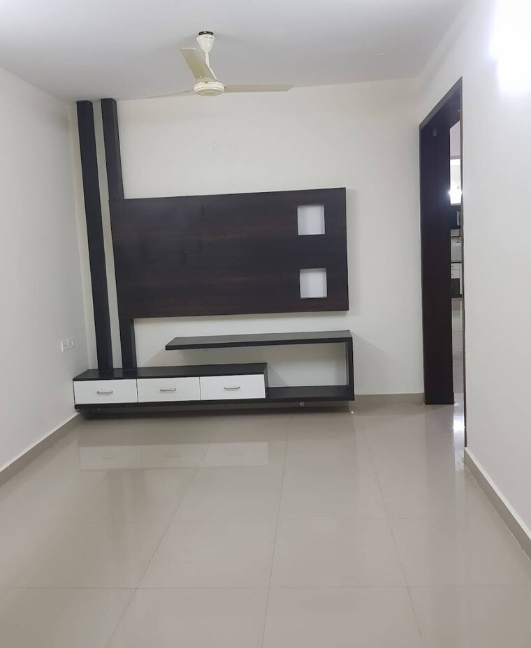 Room, jains-carlton-creek 3 Bedroom 1800 Sq.Ft. Apartment In Manikonda Hyderabad 9689076