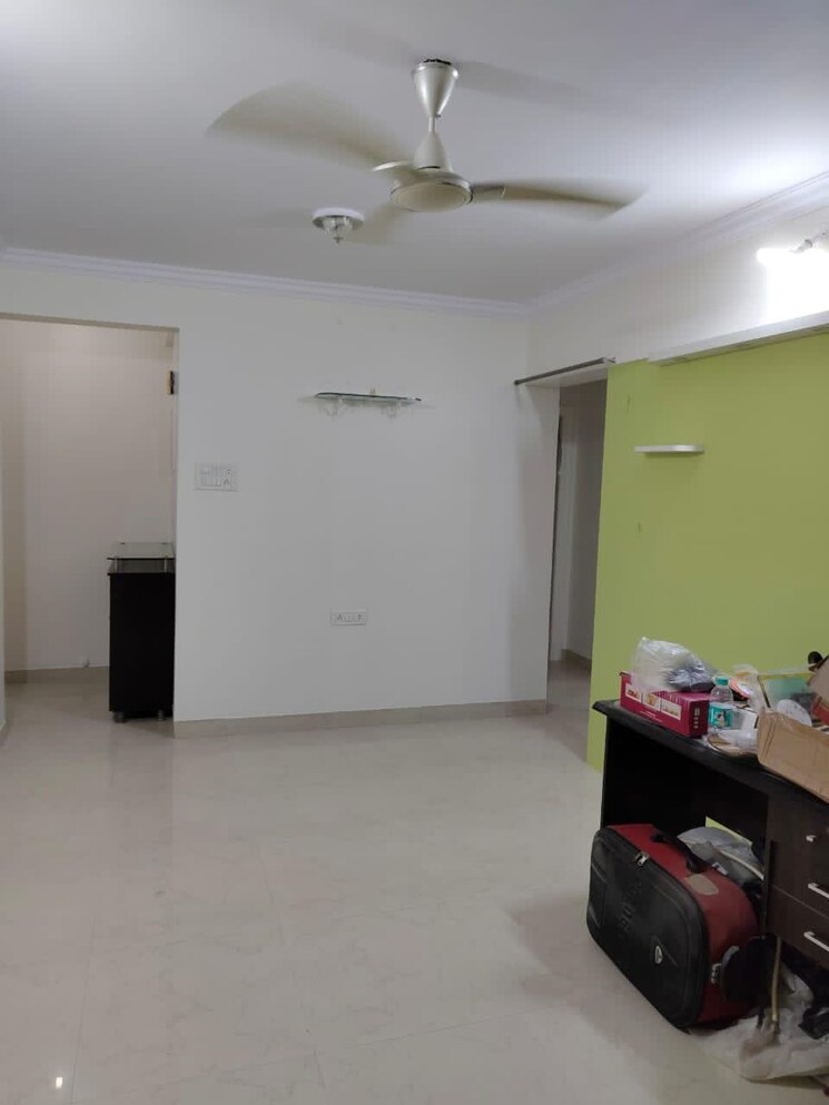 Room, vrishi-complex 2 Bedroom 625 Sq.Ft. Apartment In Ic Colony Mumbai 9689079