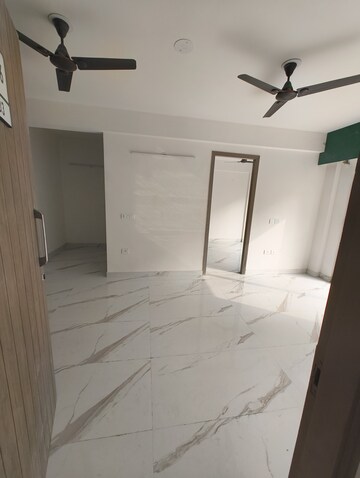 Master Bedroom in 3.5 BHK Apartment at Smart World Gems, Sector 89 – for Rent