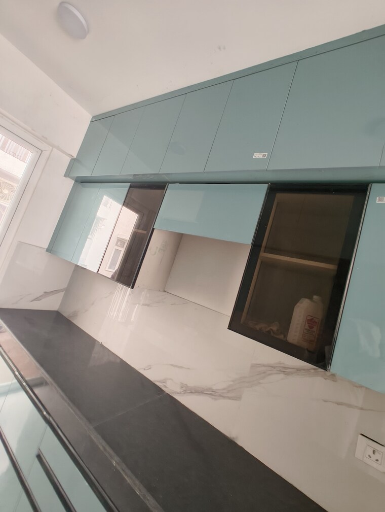Kitchen, smart-world-gems 3.5 Bedroom 1500 Sq.Ft. Apartment In Sector 89 Gurgaon 9689090