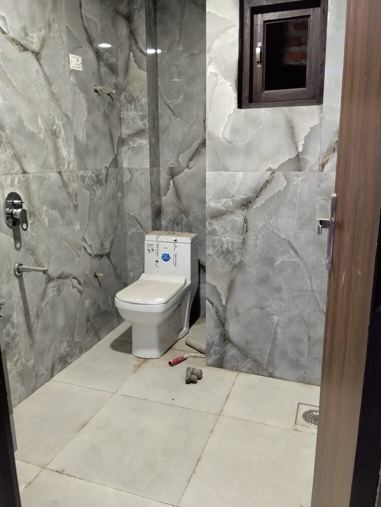 Bathroom, srs-apartments 1 RK 350 Sq.Ft. Builder Floor In Sector 73 Noida 9689109