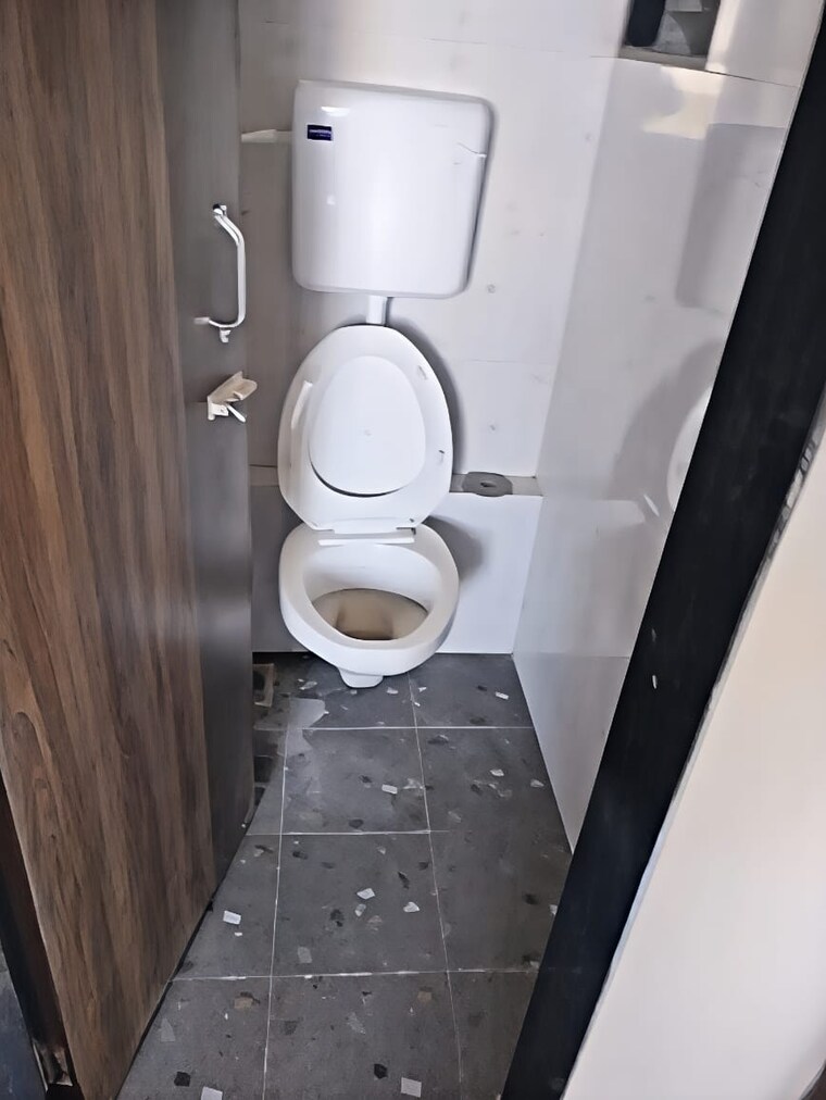 Bathroom, vinay-unique-avenue-210 1 Bedroom 572 Sq.Ft. Apartment In Morya Nagar Palghar 9689143