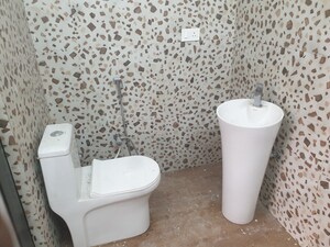 Bathroom in 1 BHK Independent House at Sector 16 A – for Rent