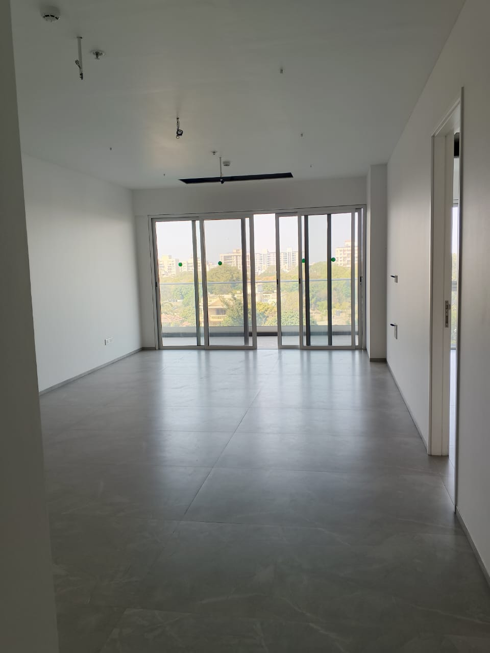 3 BHK Apartment For Rent in Clover Highlands