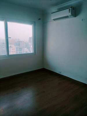 Room in 3 BHK Apartment at M3M Golf Estate, Sector 65 – for Sale