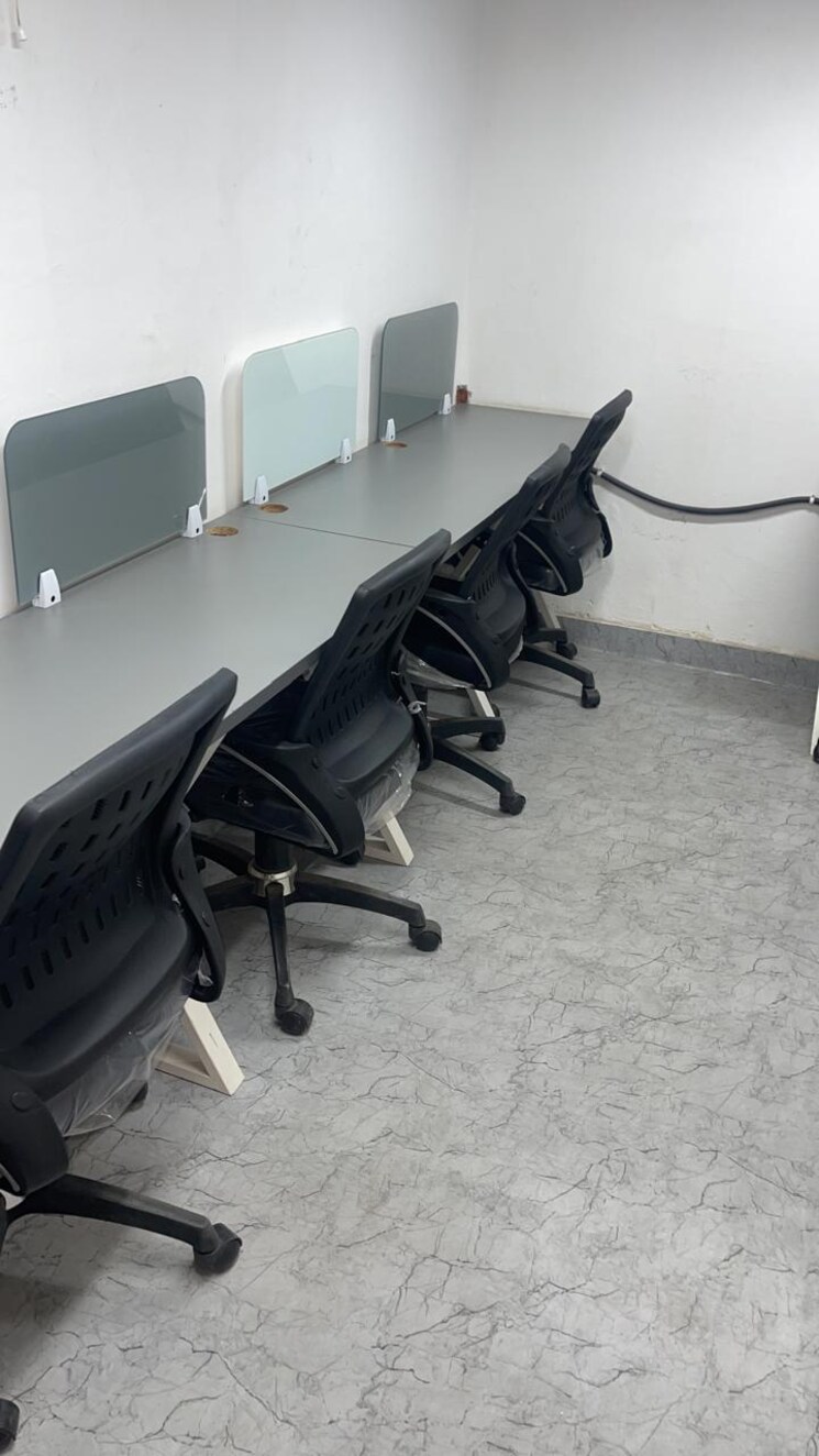 Team Area, sector 2 Commercial Office Space 350 Sq.Ft. In Sector 2 Noida 9689191