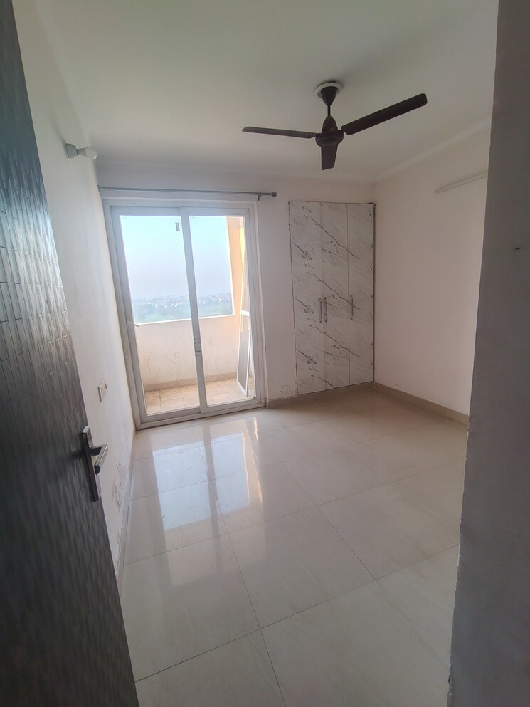 undefined, amrapali-leisure-park 3 Bedroom 1145 Sq.Ft. Apartment In Amrapali Leisure Valley Greater Noida 9689187