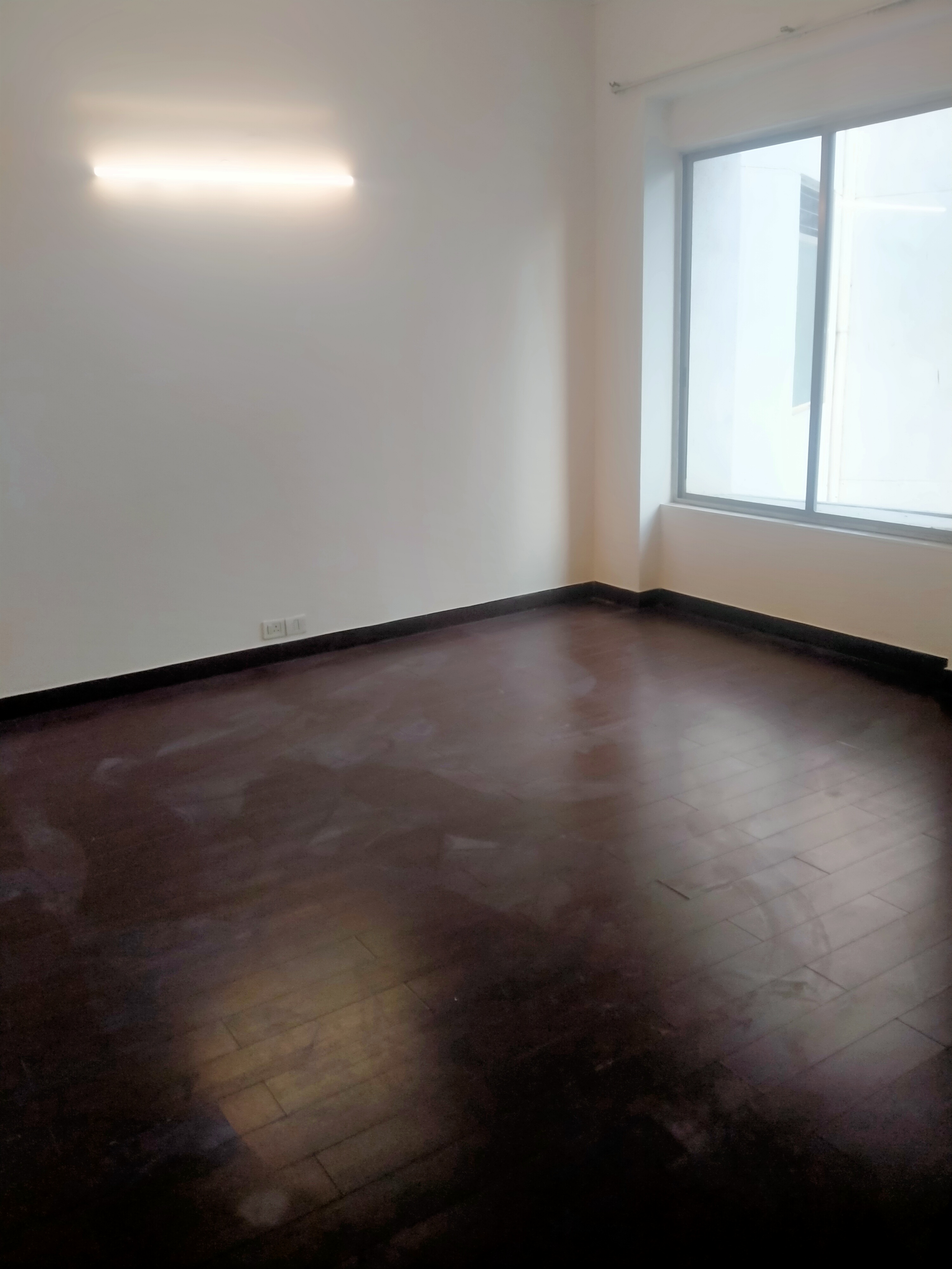 4 BHK + Servant Room Apartment For Rent in Vipul Greens