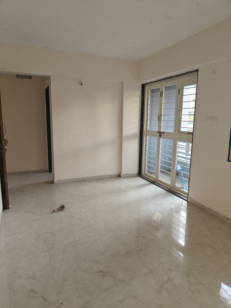 Room, tingre nagar 3 Bedroom 1200 Sq.Ft. Apartment In Tingre Nagar Pune 9689199