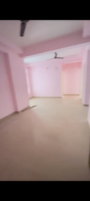 Room in 2.5 BHK Apartment at Radicon Vedantam, Sector 16c Greater Noida – for Rent