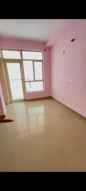 Room in 2.5 BHK Apartment at Radicon Vedantam, Sector 16c Greater Noida – for Rent