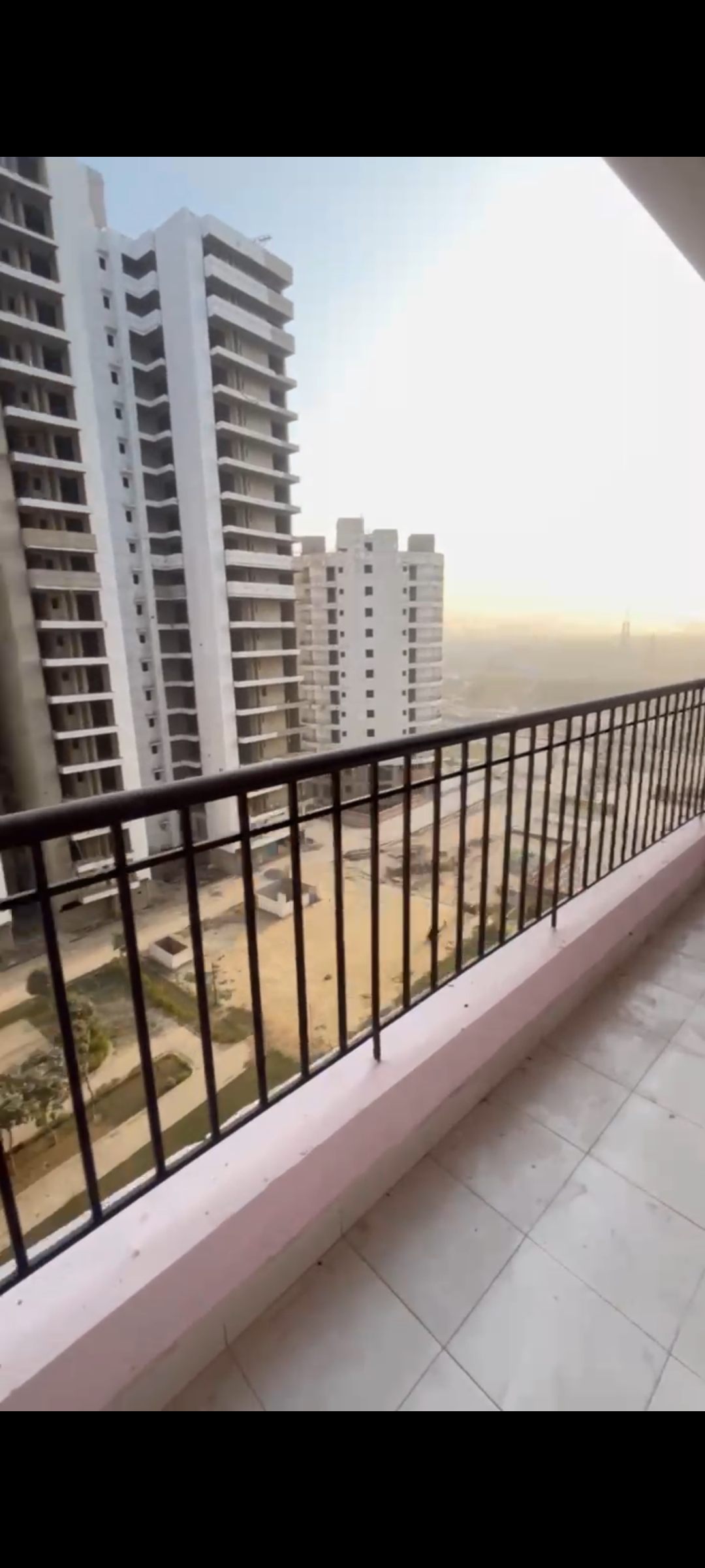 2.5 BHK + Study Room 1350 Sq.Ft. Apartment in Radicon Vedantam